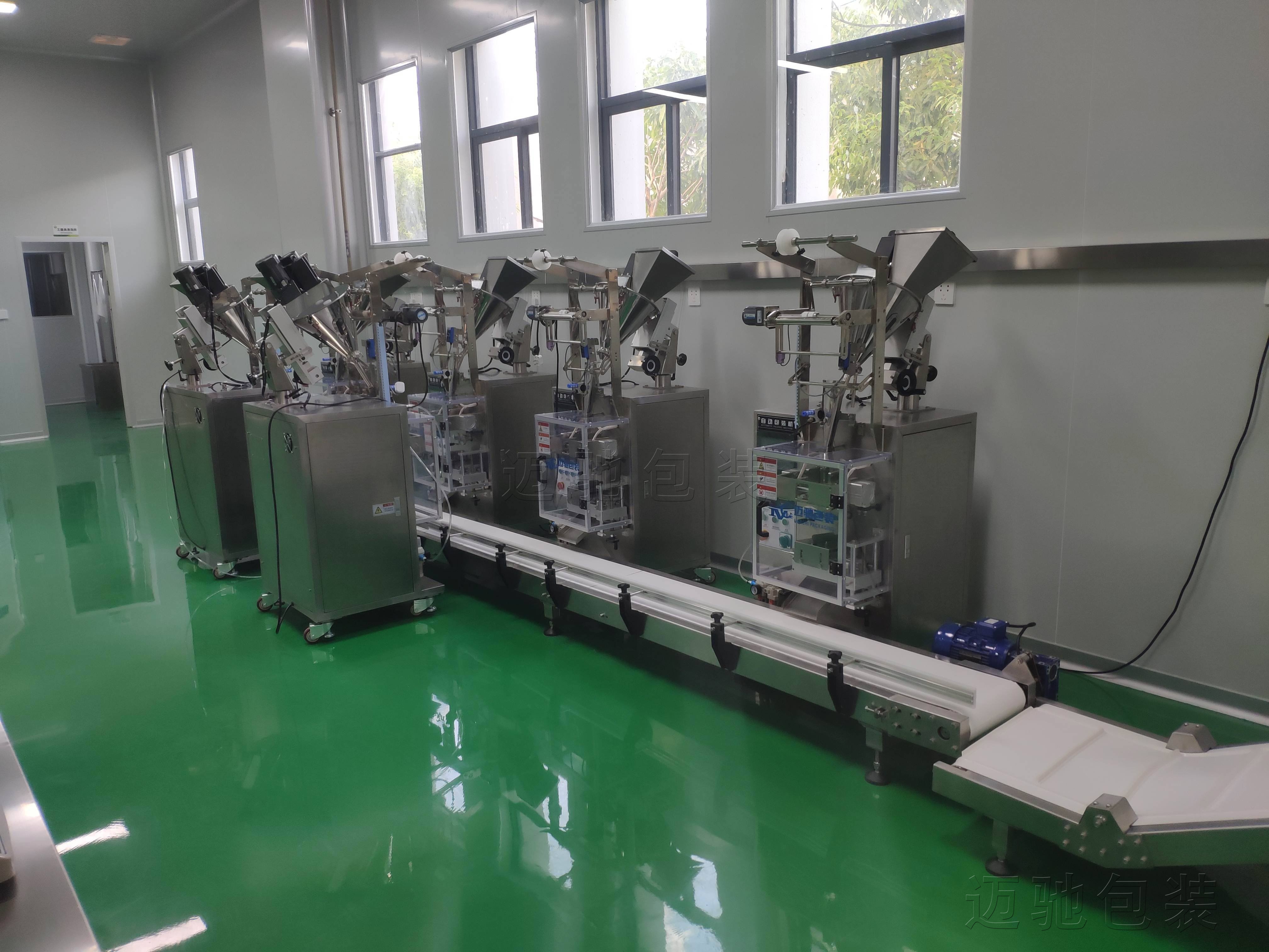 邁馳全自動立式包裝機：量杯計量與卷（juàn）膜製袋一體化方案