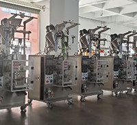 小規（guī）格包裝機生產車間