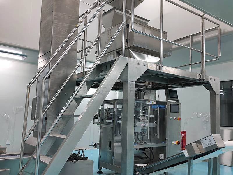 玉米種子自動包裝機流程詳解：提升供料、線（xiàn）性稱（chēng）重、製袋（dài）充填